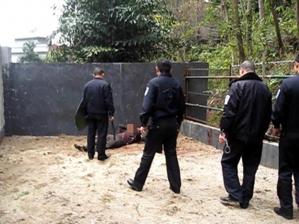 Thanh[-]ni&ecirc;n[-]cắn[-]cổ...[-]h&uacute;t[-]m&aacute;u[-]đ&agrave;[-]điểu[-]3